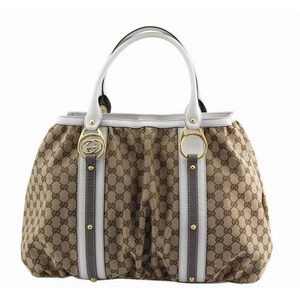 GUCCI�i�O�b�`�j �o�b�O 223954 FWC4T 8583 GG�L�����o�X�iGG�j �摜�P