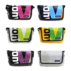 CONVERSE�i�R���o�[�X�j C926-055 ���b�Z���W���[ �V�����_�[�o�b�O �u���b�N�~�s���N