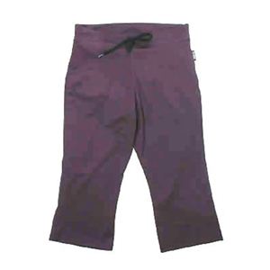 ヨガパンツカプリ ググッとキュッとパンツ RE4001 パープル S