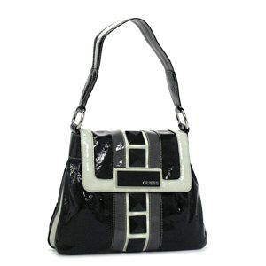Guess�i�Q�X�j �V�����_�[�o�b�O PA193806 HALF�@FLAP �u���b�N