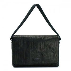 EMPORIO ARMANI（エンポリオアルマーニ） ナナメガケバッグ ZUCCHINO PU + INTERN YEMG73 88001 BLACK