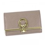 Ferragamo（フェラガモ） キーケース GANCINI ICONA VITTEL 224627 549453 NOCTURNE ROSE／CORNIOLA