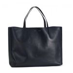 Celine（セリーヌ） トートバッグ 3DBT 16611 07OC NAVY BLU