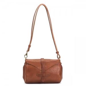 IL BISONTE（イルビソンテ） ナナメガケバッグ A2373 214 COGNAC