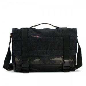 DIESEL（ディーゼル） ナナメガケバッグ X02550 H5261 BLUE DENIM／CAMOU