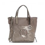 【10月31日まで期間限定販売】Guess（ゲス） トートバッグ SI469522 LTA LIGHT TAUPE