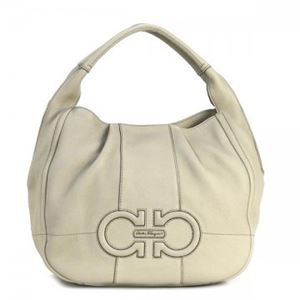Ferragamo（フェラガモ） ショルダーバッグ 21D683 529955 ALMOND