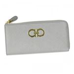 Ferragamo（フェラガモ） 長財布 22B950 593836 PLUME