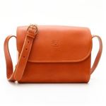 IL BISONTE（イルビソンテ） ショルダーバッグ A2401 145 CAMEL