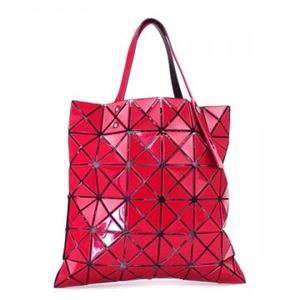 BAO BAO ISSEY MIYAKE（バオバオ イッセイミヤケ） トートバッグ BB68AG613 24 RED