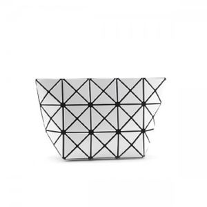 BAO BAO ISSEY MIYAKE（バオバオ イッセイミヤケ） ポーチ 76AG045 1 WHITE