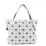 BAO BAO ISSEY MIYAKE（バオバオ イッセイミヤケ） トートバッグ 76AG401 6 MATTE WHITE