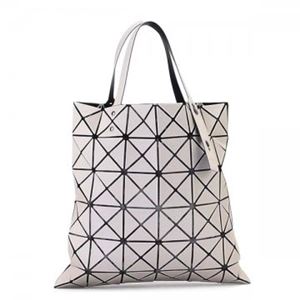 BAO BAO ISSEY MIYAKE（バオバオ イッセイミヤケ） トートバッグ 76AG603 11 LT. GRAY