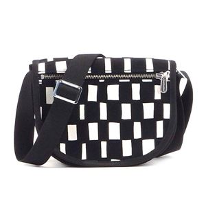 marimekko（マリメッコ） ナナメガケバッグ 44386 911 BLACK LILYWHITE