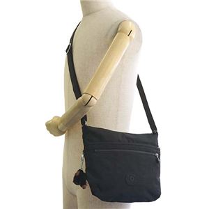 Kipling(キプリング) ナナメガケバッグ K19911 J99 TRUE BLACK Kipling(キプリング) ナナメガケバッグ K19911 J99 TRUE BLACK