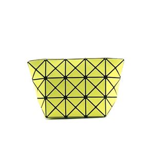 BAO BAO ISSEY MIYAKE（バオバオ イッセイミヤケ） ポーチ 76AG525 60 LIME
