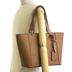 Guess(ゲス) トートバッグ VG669123 COG COGNAC Guess(ゲス) トートバッグ VG669123 COG COGNAC