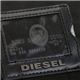 DIESEL（ディーゼル） ナナメガケバッグ ICONS OF ROCK XQ68 T8013 ブラック H30×W37×D18 - 縮小画像4