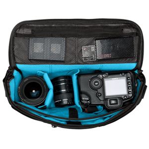 TIMBUK2(ティンバック2) INFORMANT SLING S ブラック/ガンメタル 45026023