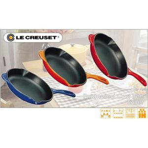LeCreuset（ル・クルーゼ）　スキレット　20cm　20124-20-06 チェリーレッド - 拡大画像