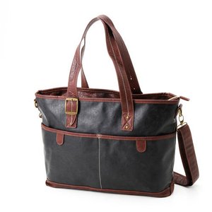 B4が入る合成皮革トートバック　BAG012　ブラック