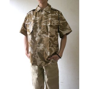 イギリス軍 放出 DP Mシャツ 半袖 デザト カモ（ 迷彩） J S106NN M～ Lサイズ 【 デットストック 】 【 未使用 】  - 拡大画像
