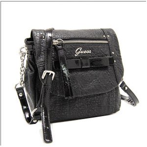 GUESS（ゲス）ショルダーバッグ　ブラック　303318　010　BLACK