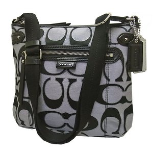 COACH（コーチ）F23913 SV/Z3 シグネチャーショルダーバッグ