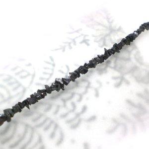 ブラックダイヤ15ctラフクリスタル ラウンドネックレス 商品写真2
