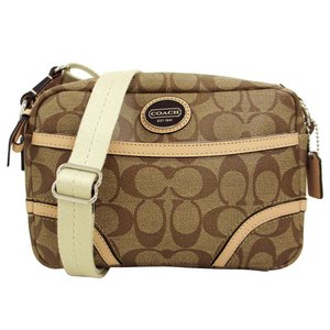 COACH コーチ　ヘリテージ シグネチャー 斜め掛け カメラバッグ ショルダーバッグ