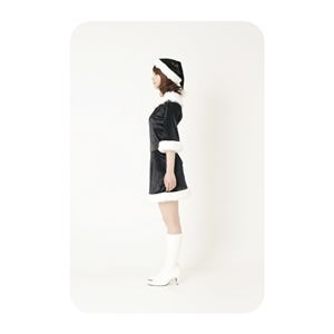 黒でのミニがかっこいい「クラシックサンタ」