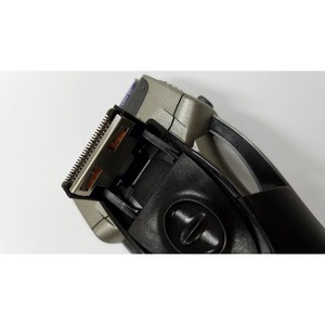 3枚刃充電交流両用往復式シェーバー シルバー GD-ST305 商品写真2