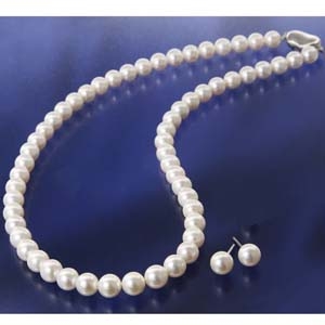 花珠真珠（あこや真珠） パールネックレス＆パールピアス 7〜7.5mm玉 