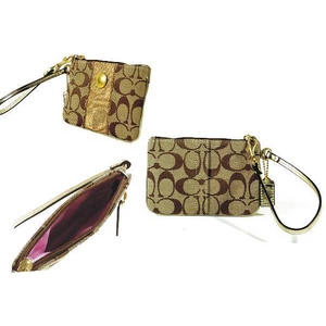 【入荷待ち】
            Coach(コーチ) バッグ シグネチャー ストライプ リストレット ゴールド 42251