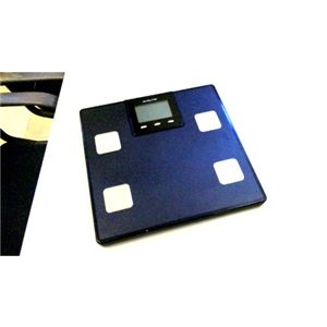 体重&体組成計 MULTI FUNCTION SCALE ブラック - 拡大画像