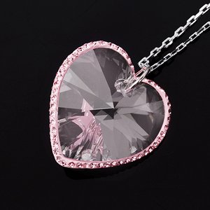 SWAROVSKI（スワロフスキー） 1126268 ネックレス  ピンク ハートモチーフ