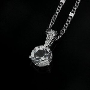 SWAROVSKI（スワロフスキー） 1800045 ネックレス シルバー クリスタルチャトン ソリテールペンダント