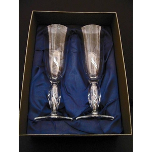 �N���X�^���_���N�̖͗l����t���[�g�O���X�y�A