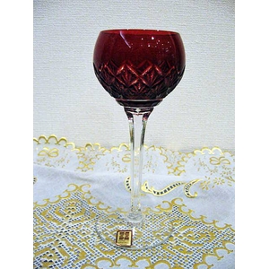 �y������I�z���؂ȐԂ̃N���X�^���K���X���C���O���X