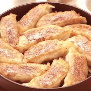 みんなで楽しむ【餃子味くらべＢ】餃子４種・ニラまん1種、合計５種１０２個（２６５０ｇ）