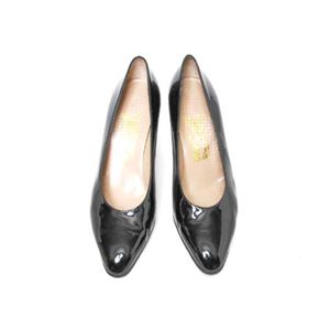 【現品限り】Ferragamo（フェラガモ） エナメルパンプス 靴 エナメルレザー 黒 【中古AB】