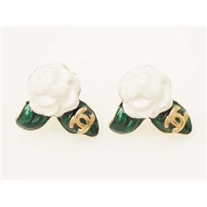 【現品限り】CHANEL（シャネル） ピアス カメリア ホワイト/グリーン 【中古SA】