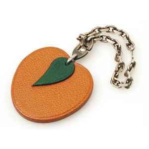 【現品限り】HERMES（エルメス） キーホルダー 洋ナシ カーフ 茶系 【中古A】
