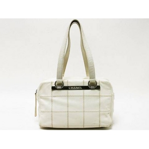 【現品限り】CHANEL（シャネル） ショルダーバッグ ソフトキャビア 白 ホワイト 【中古B】