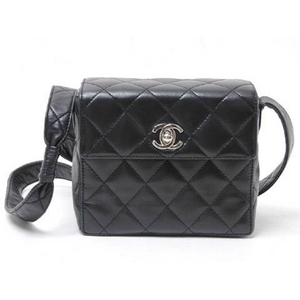 【現品限り】CHANEL（シャネル） マトラッセ ショルダーバッグ 黒 シルバー金具 【中古AB】 - 拡大画像