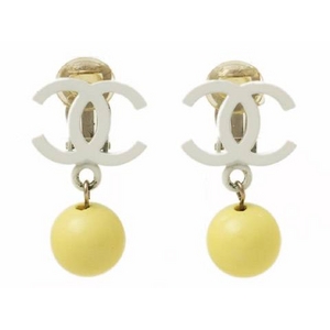 【現品限り】CHANEL（シャネル） イヤリング ココ ボール ホワイト／イエロー 【中古A】 - 拡大画像