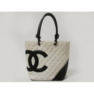 【現品限り】CHANEL(シャネル) カンボンライン ミディアムトート バッグ 白/黒 A25167 【中古BC】