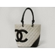 【現品限り】CHANEL(シャネル) カンボンライン ミディアムトート バッグ 白/黒 A25167 【中古BC】