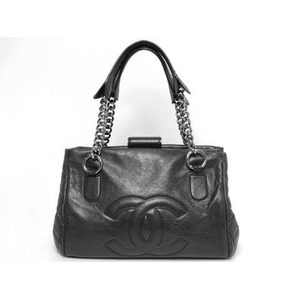 【現品限り】CHANEL(シャネル) チェーンショルダー 黒 シルバーチェーン 【中古B】