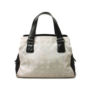 【現品限り】CHANEL(シャネル) トラベルライン 台形バッグ バイカラー 白/黒 A30916 【中古AB】